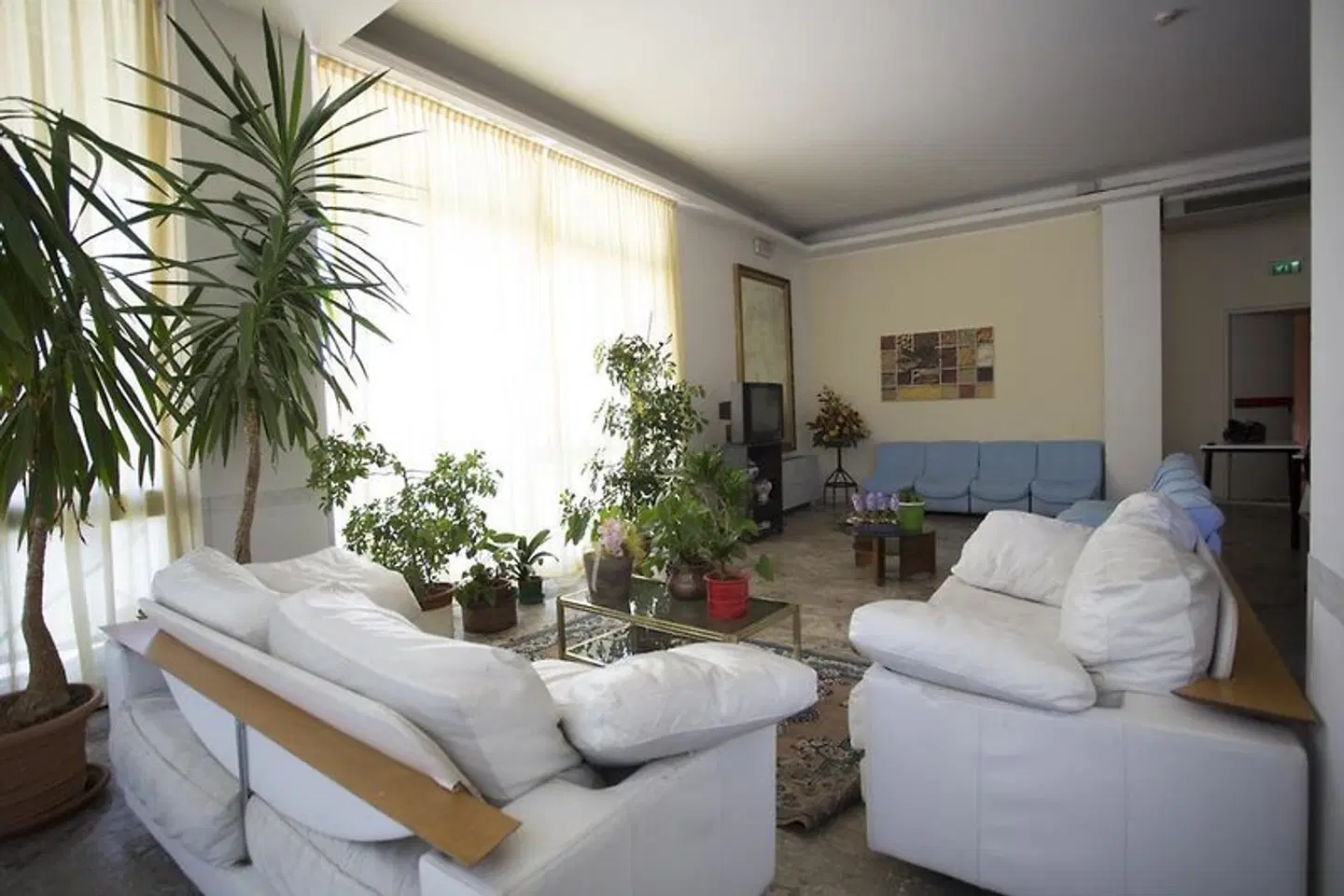Europa ROOM_EXAMPLE