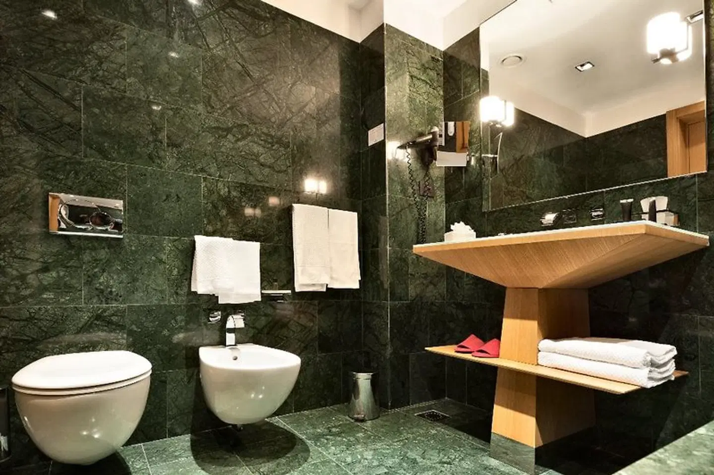 Crowne Plaza Milan City Badezimmer