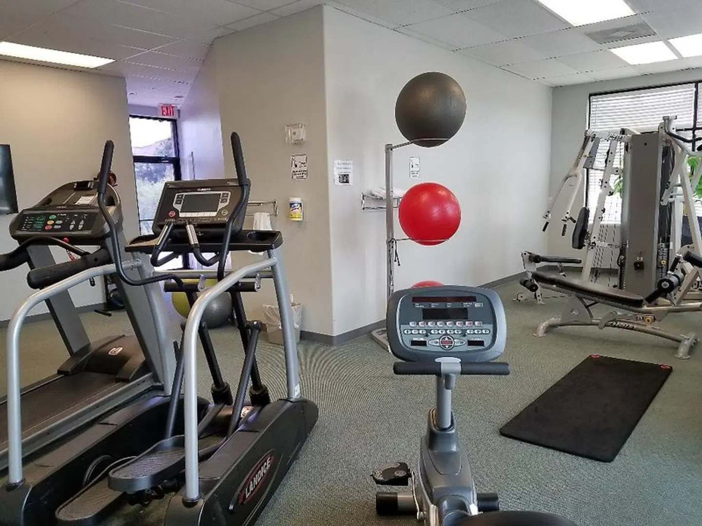 Parc Corniche Condominium Suite Hotel SPORTS_AND_LEISURE