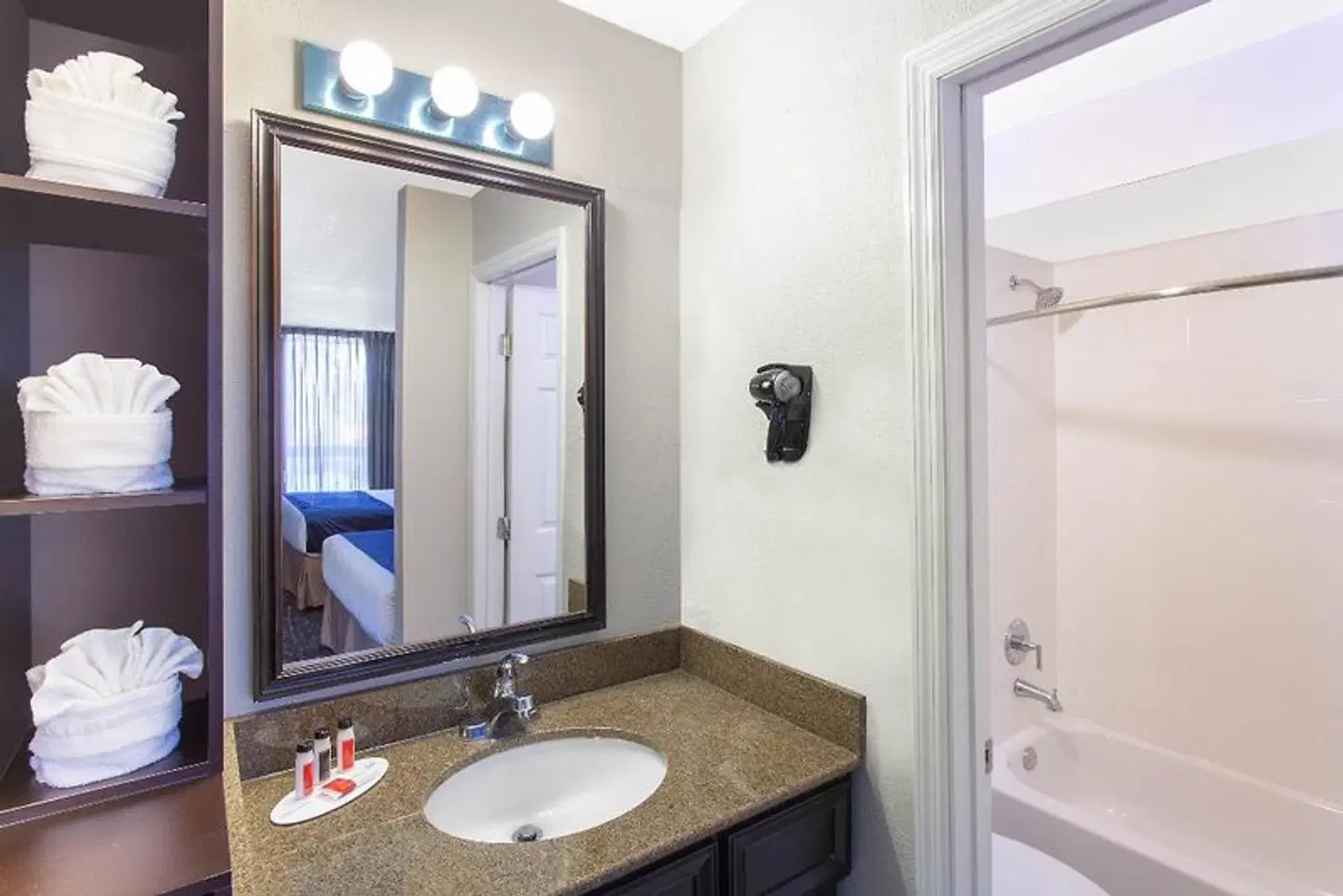 Grand Hotel Orlando at Universal Blvd Badezimmer