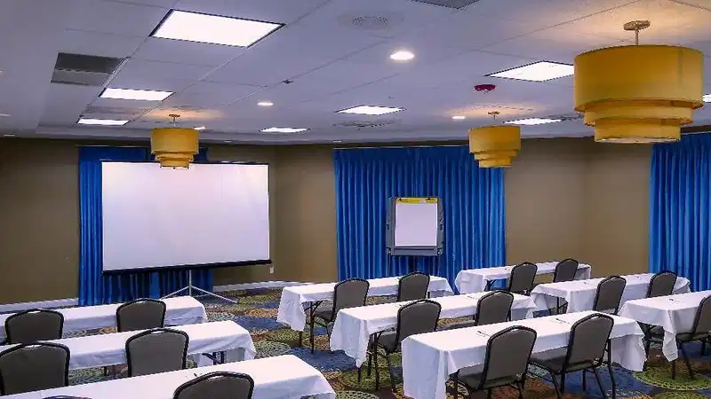 Holiday Inn Edison at Midtown – Hotelfoto