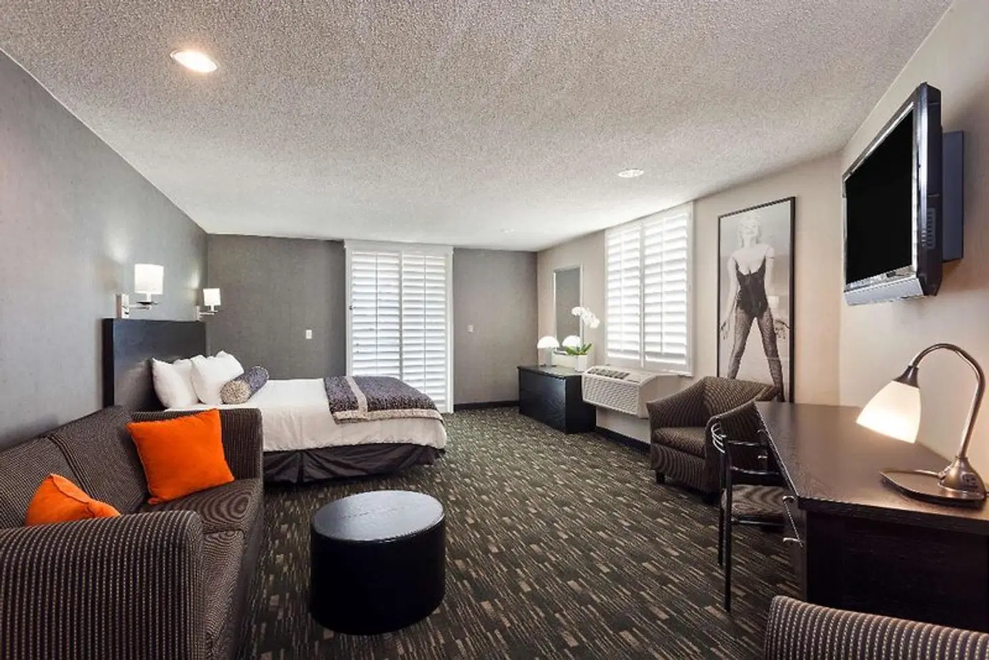 Ramada Plaza West Hollywood Hotel and Suites LOUNGE_LOBBY