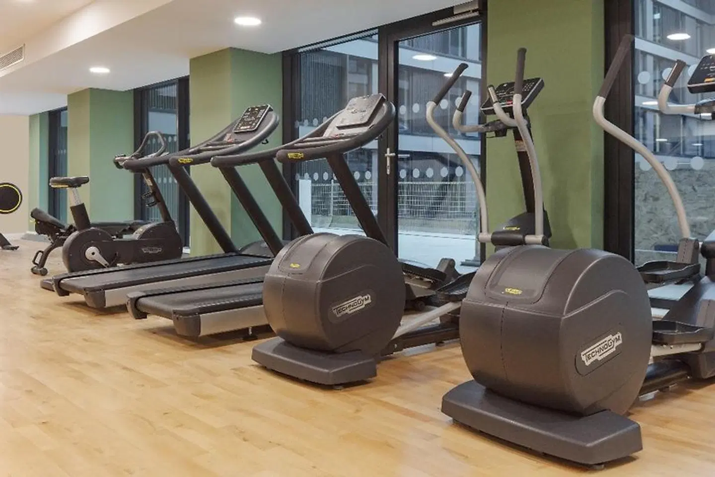 Holiday Inn London - Heathrow Bath Road SPORTS_AND_LEISURE
