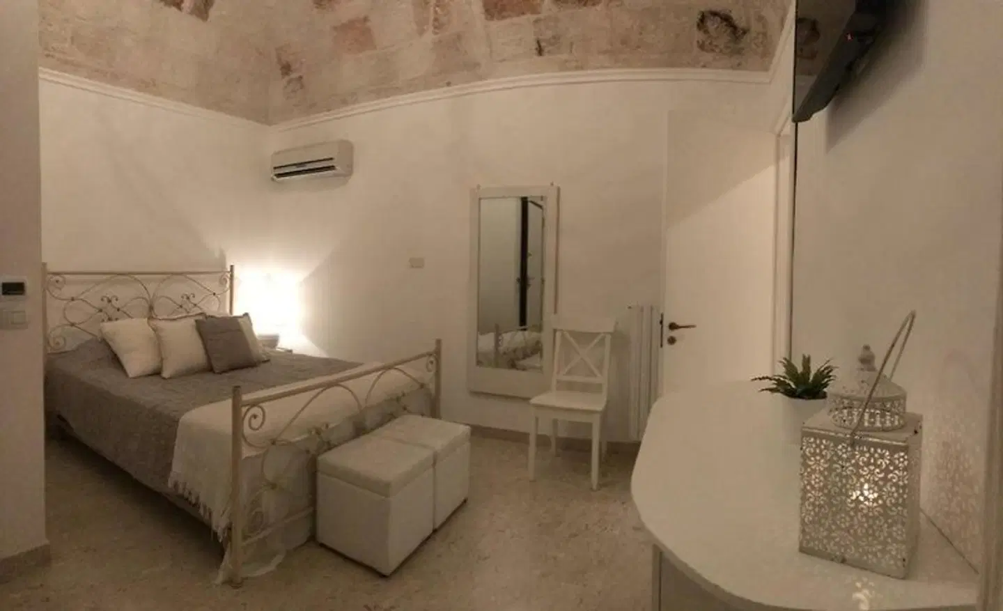 Chichouse ROOM_EXAMPLE