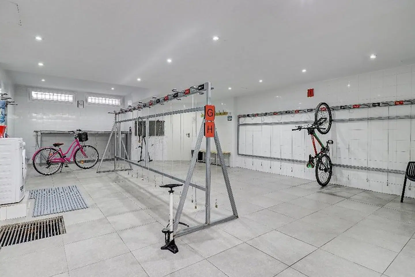 Hoposa Daina SPORTS_AND_LEISURE
