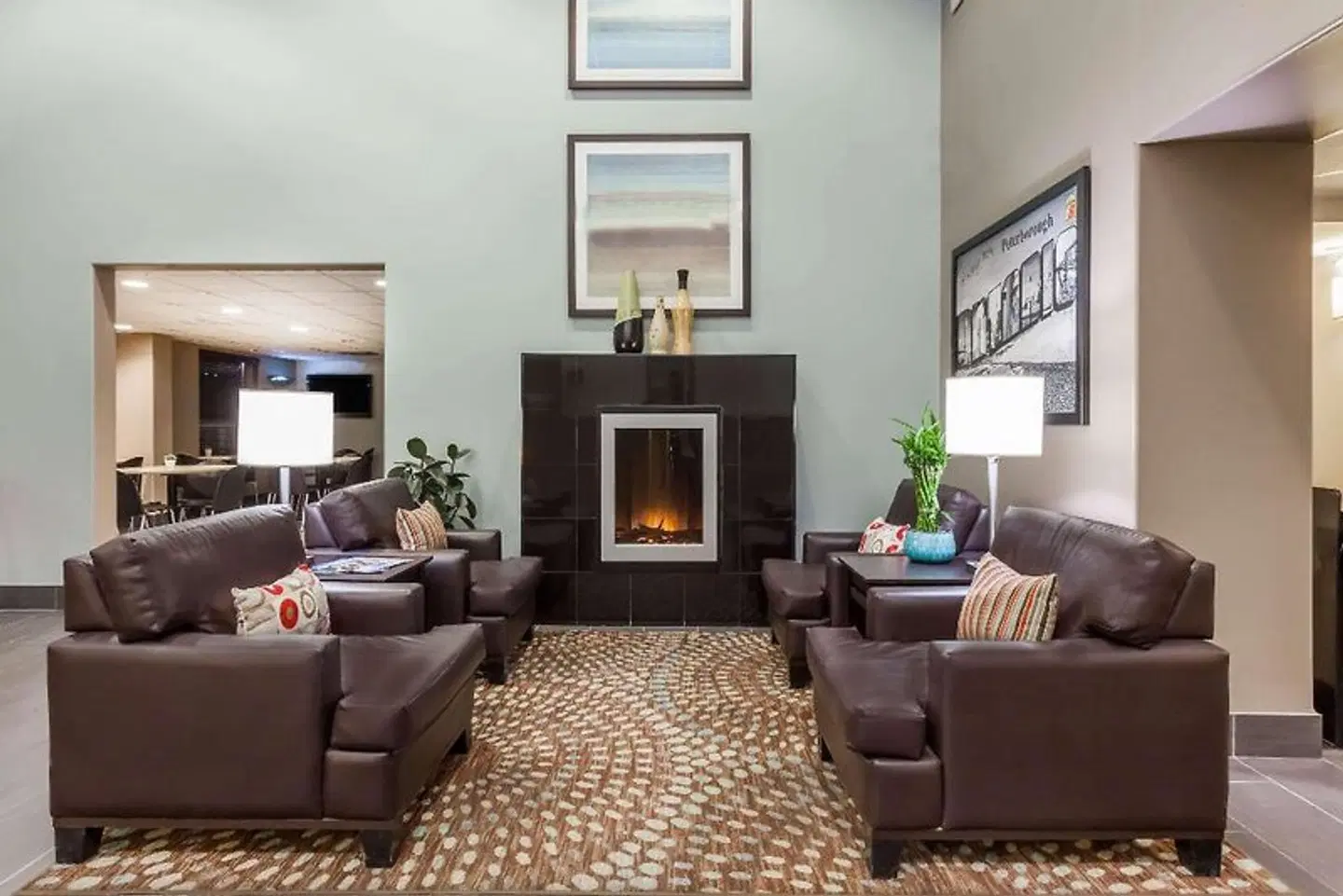 Super 8 Peterborough LOUNGE_LOBBY