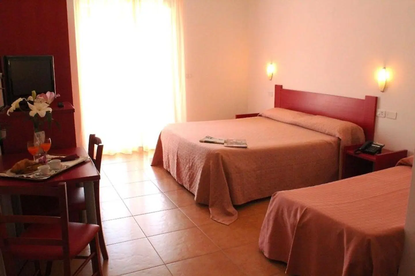 Delle More ROOM_EXAMPLE