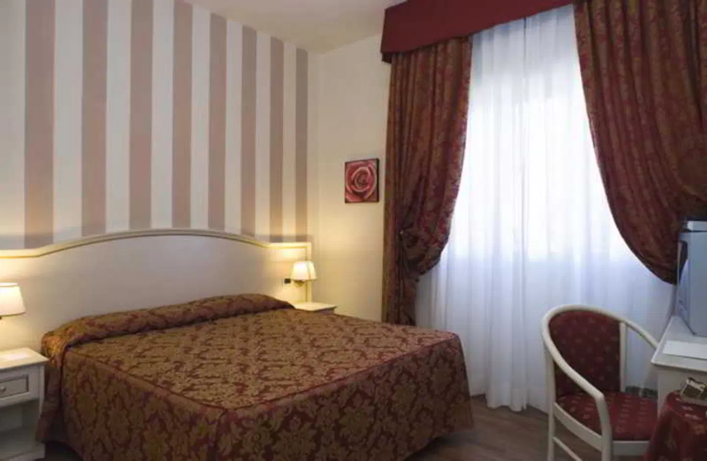 Viscardo ROOM_EXAMPLE