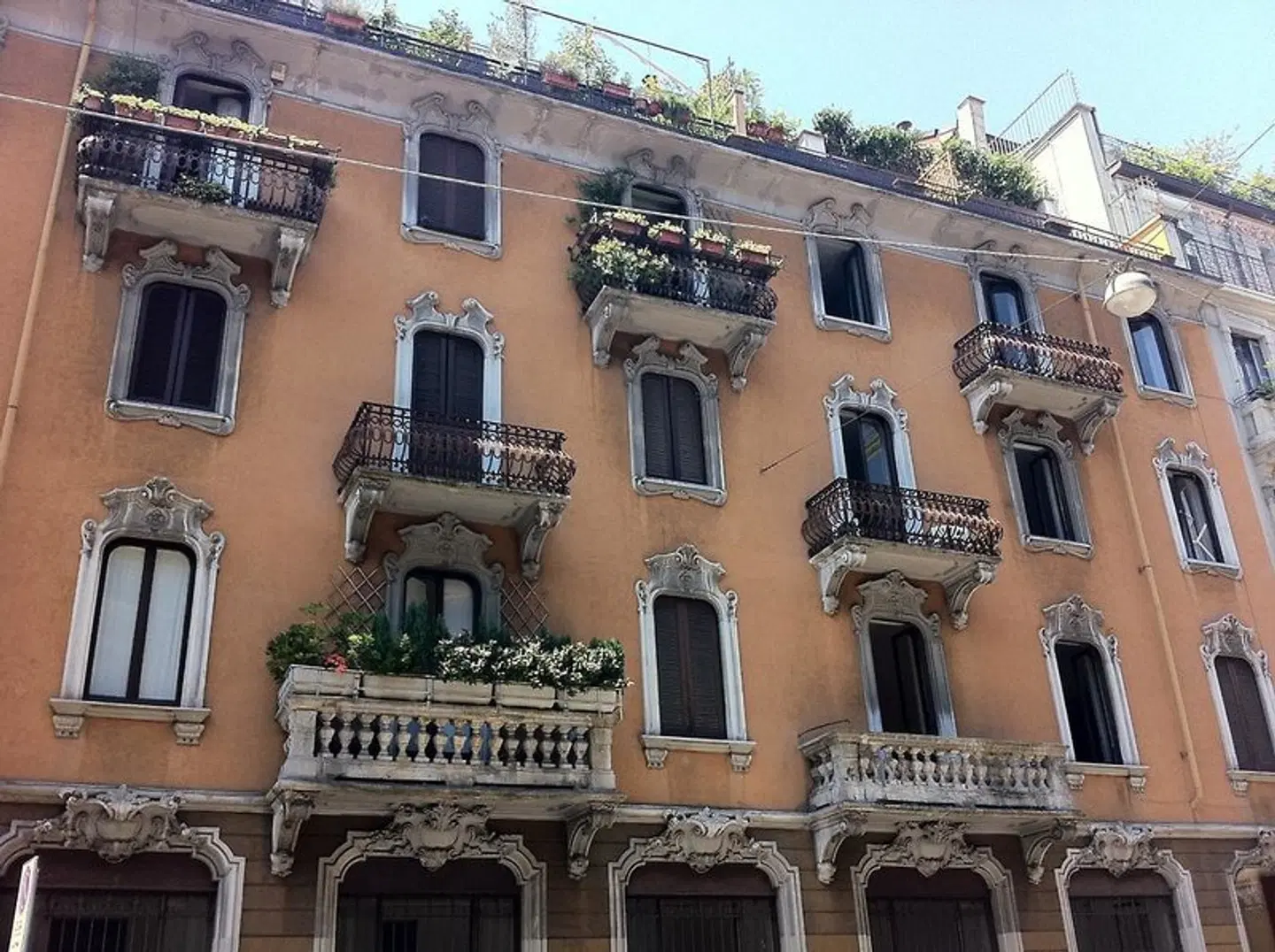 Panizza EXTERIOR