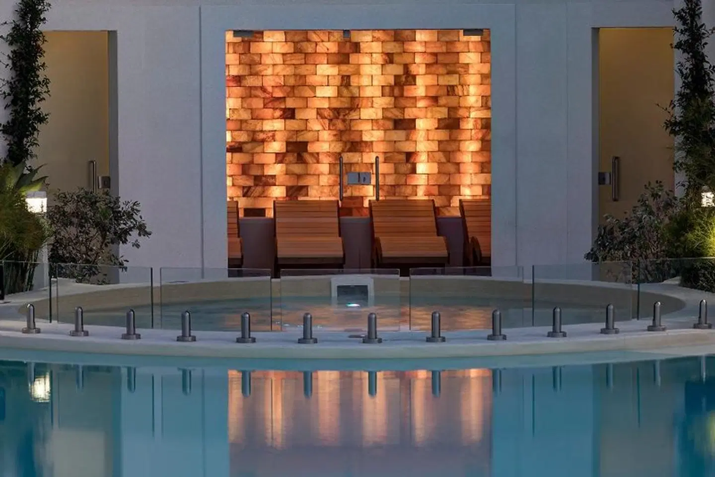 Les Sables Noirs & Spa Hallenbad