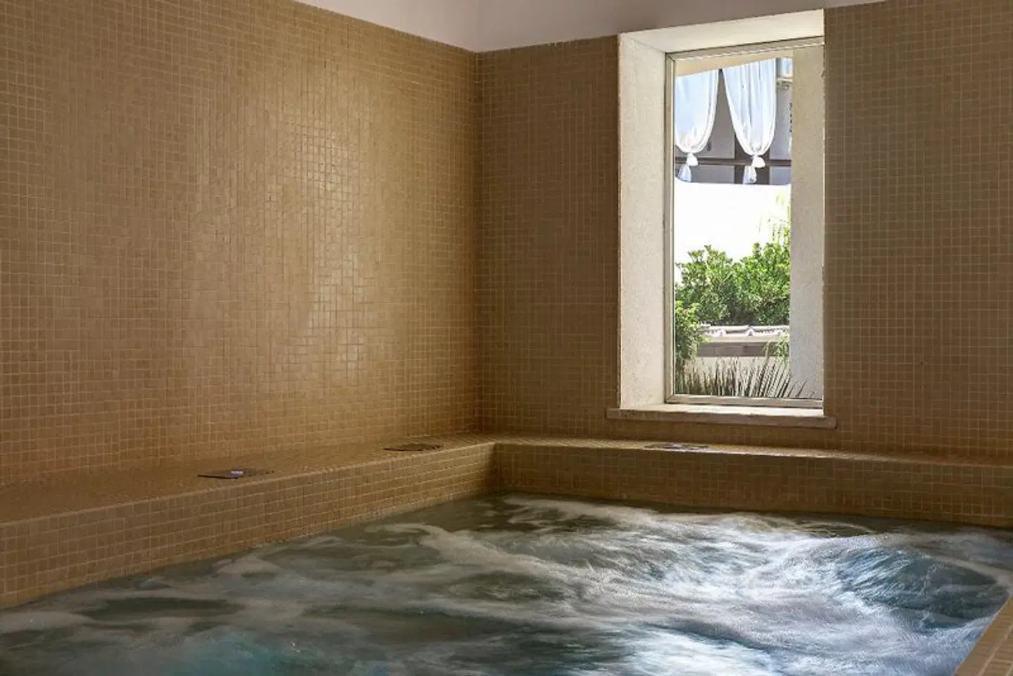 Les Sables Noirs & Spa ROOM_EXAMPLE