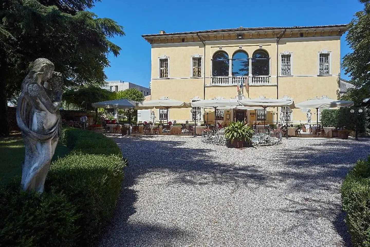 Villa Quaranta Park Wellness Hotel & SPA EXTERIOR