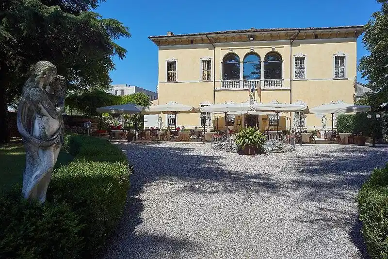 Villa Quaranta Park Wellness Hotel & SPA – Hotelfoto