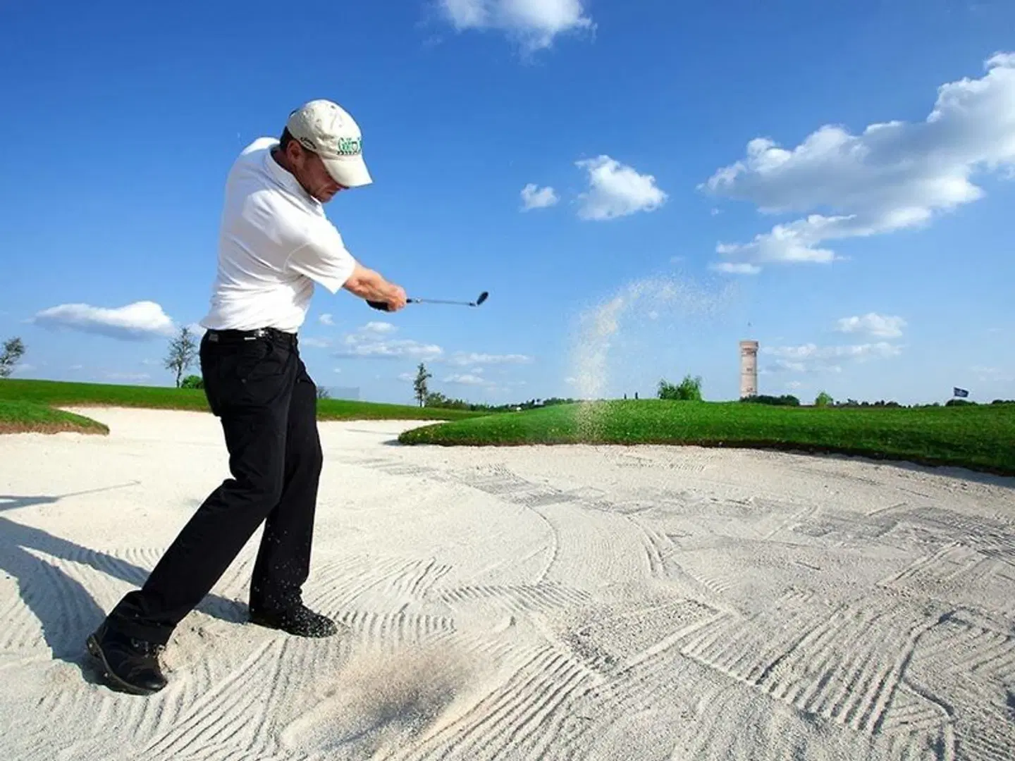 Chervò Golf Apartments PEOPLE