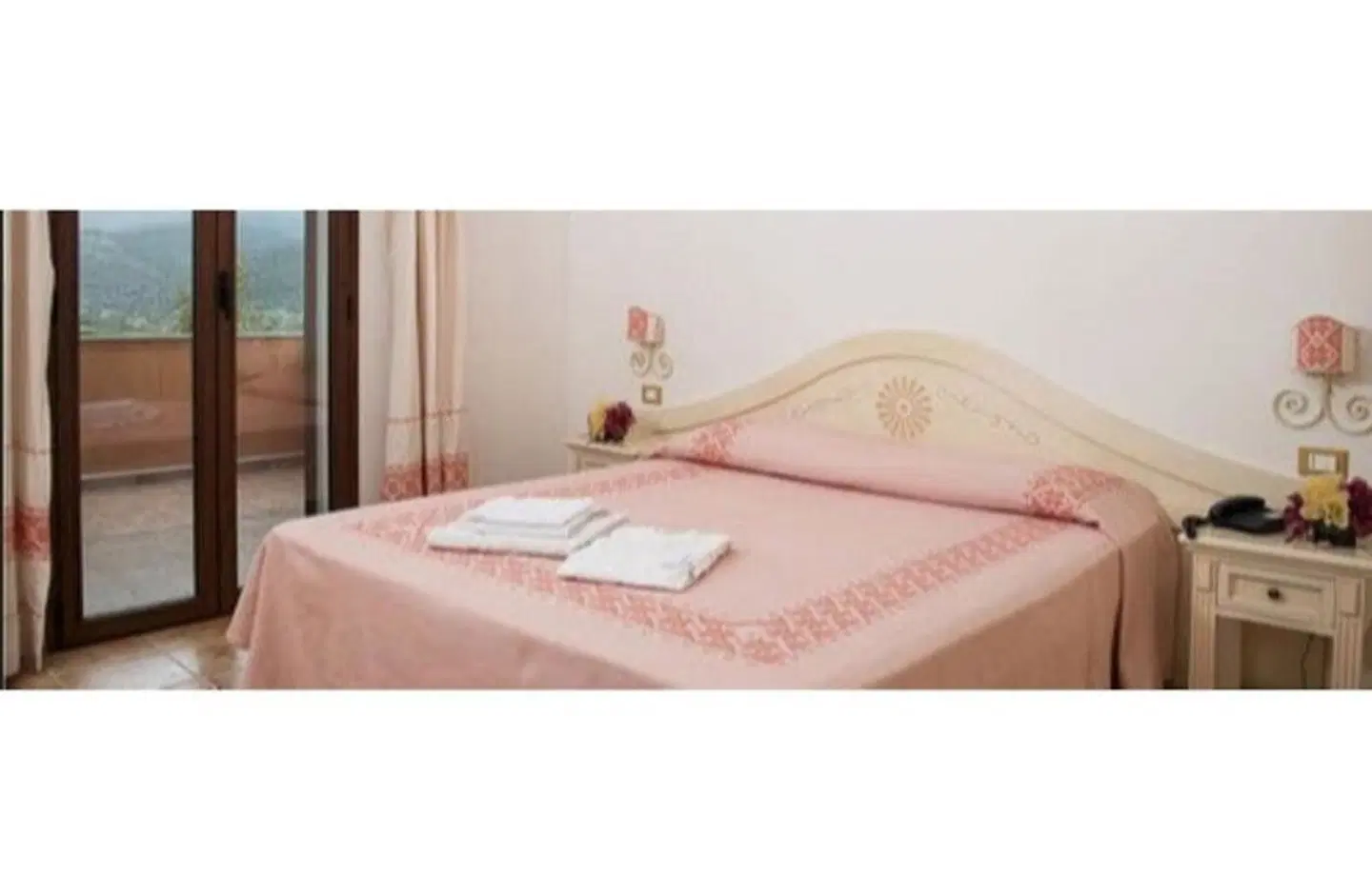 Hotel Montiruju ROOM_EXAMPLE