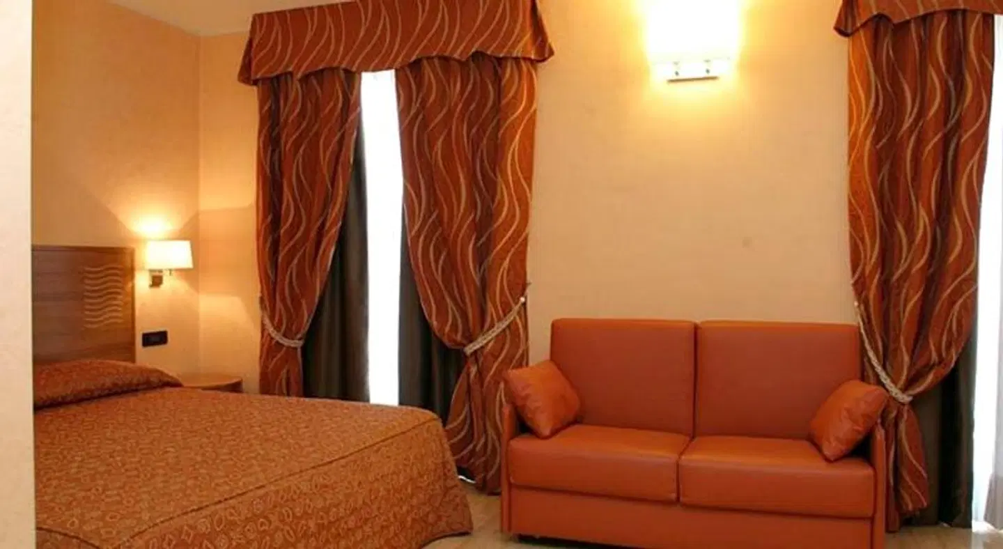 Continental ROOM_EXAMPLE