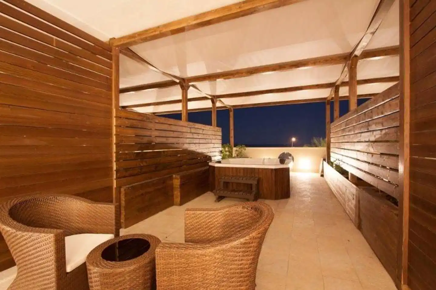 Main Palace Hotel Wellness