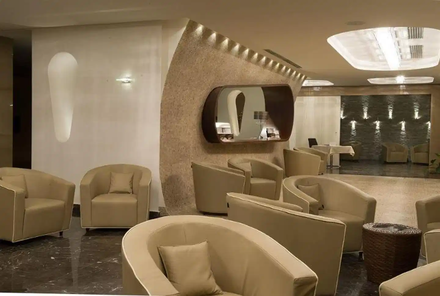 Main Palace Hotel Lobby