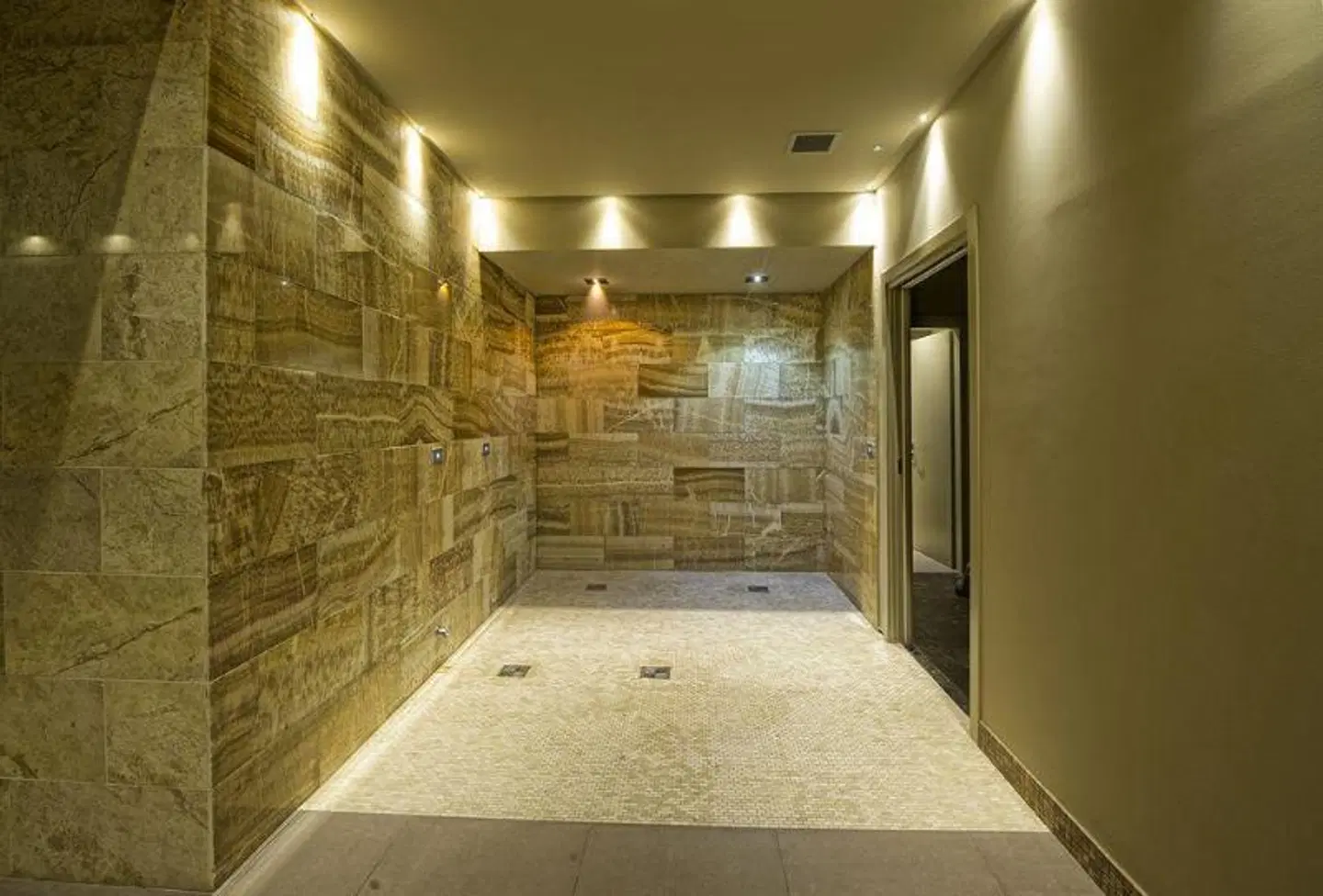 Main Palace Hotel HEALTH_BEAUTY