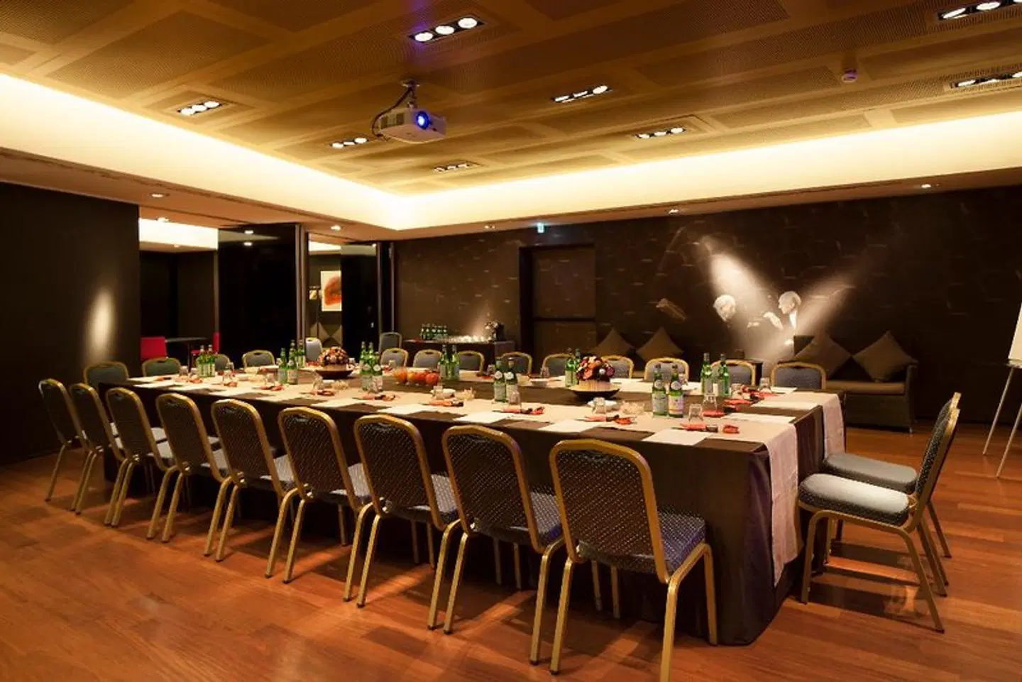 Milano Scala Konferenz
