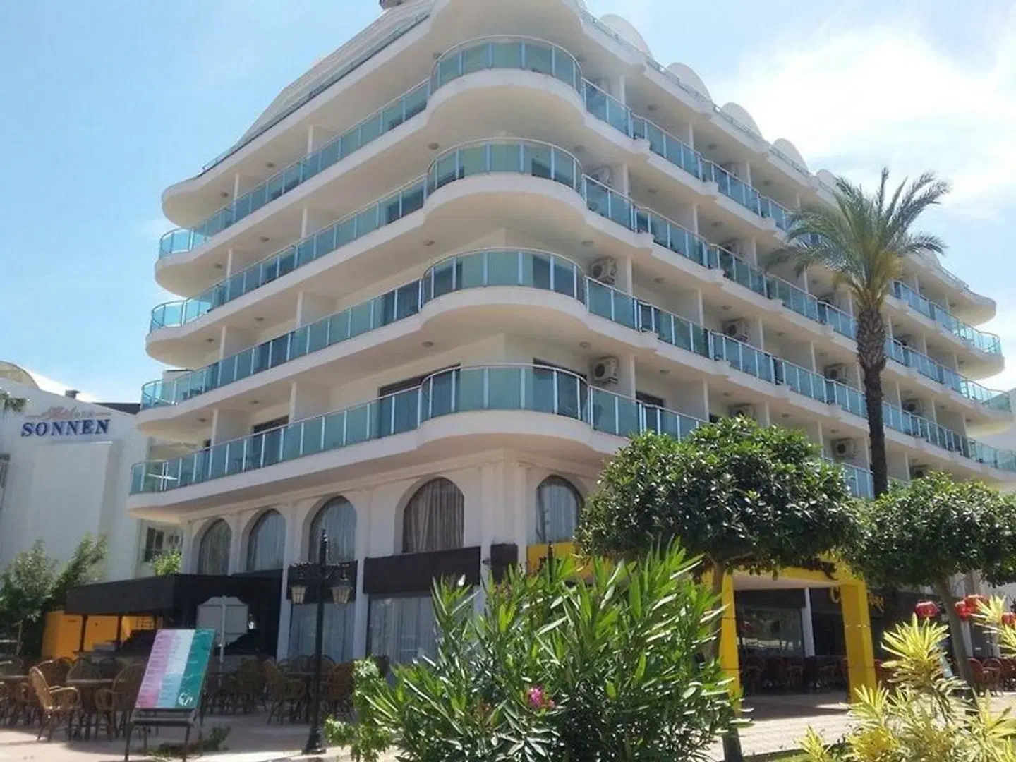CihanTürk Hotel EXTERIOR