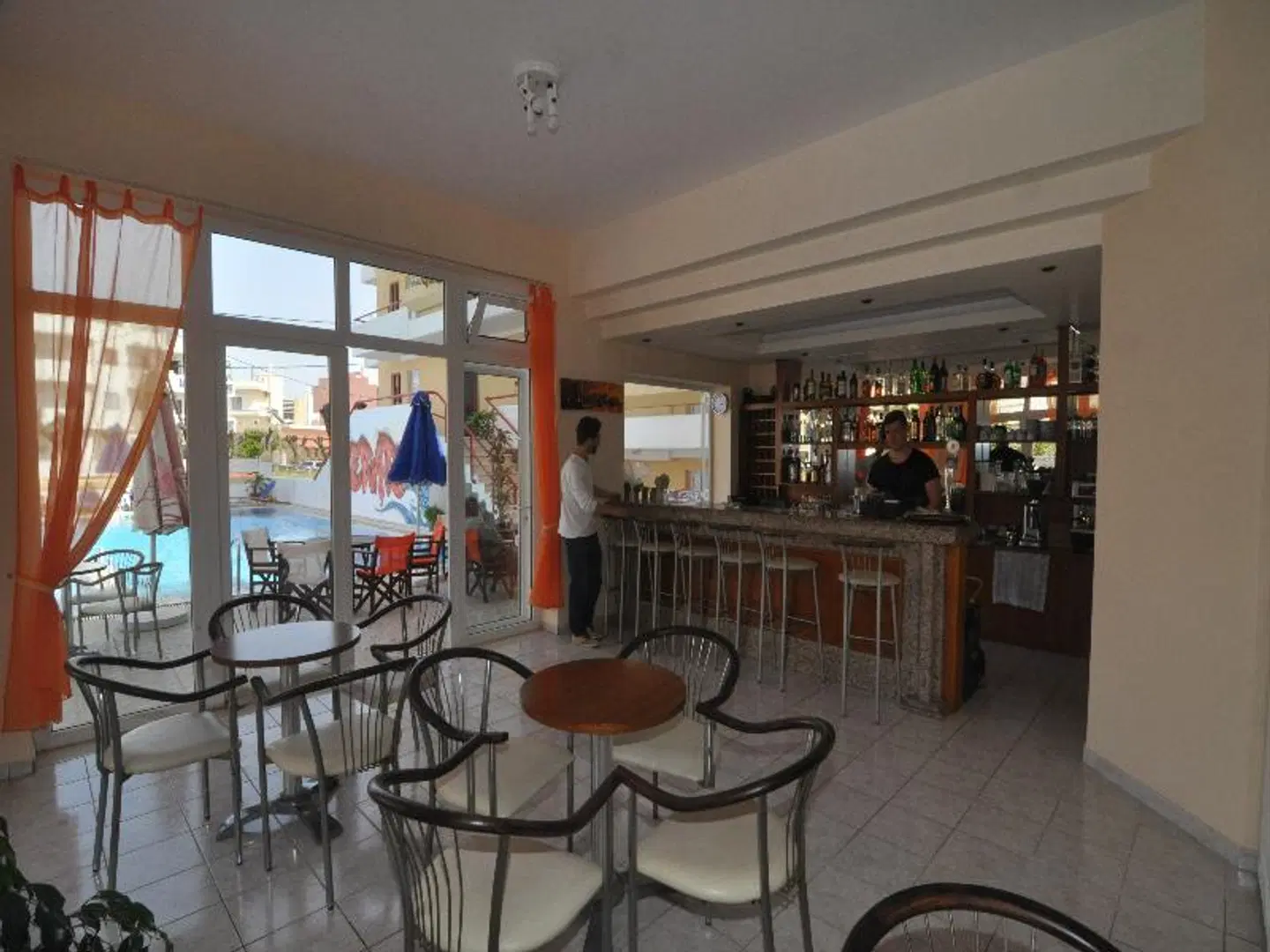 Erato Studios & Apartments Bar
