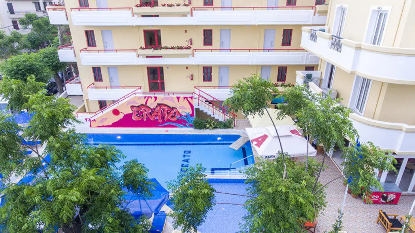 Erato Studios & Apartments Aussenansicht