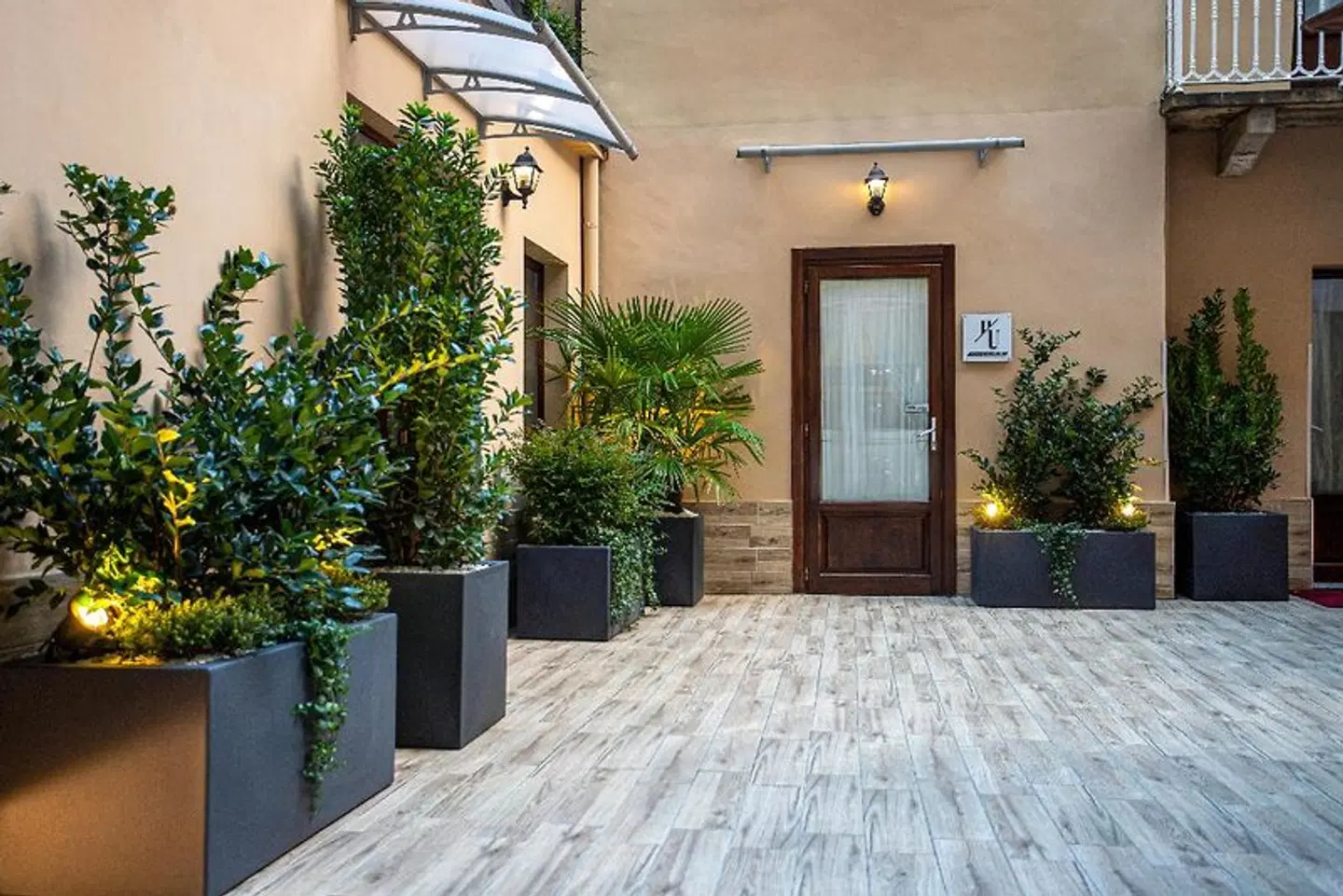 Urbani EXTERIOR
