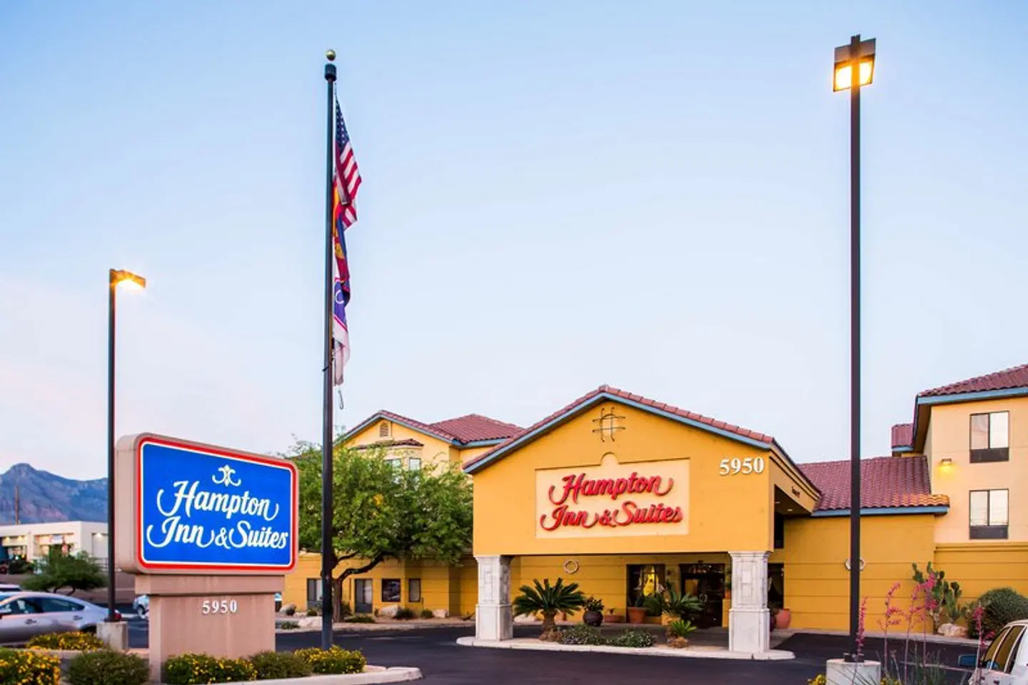 Hampton Inn & Suites Tucson-Mall EXTERIOR