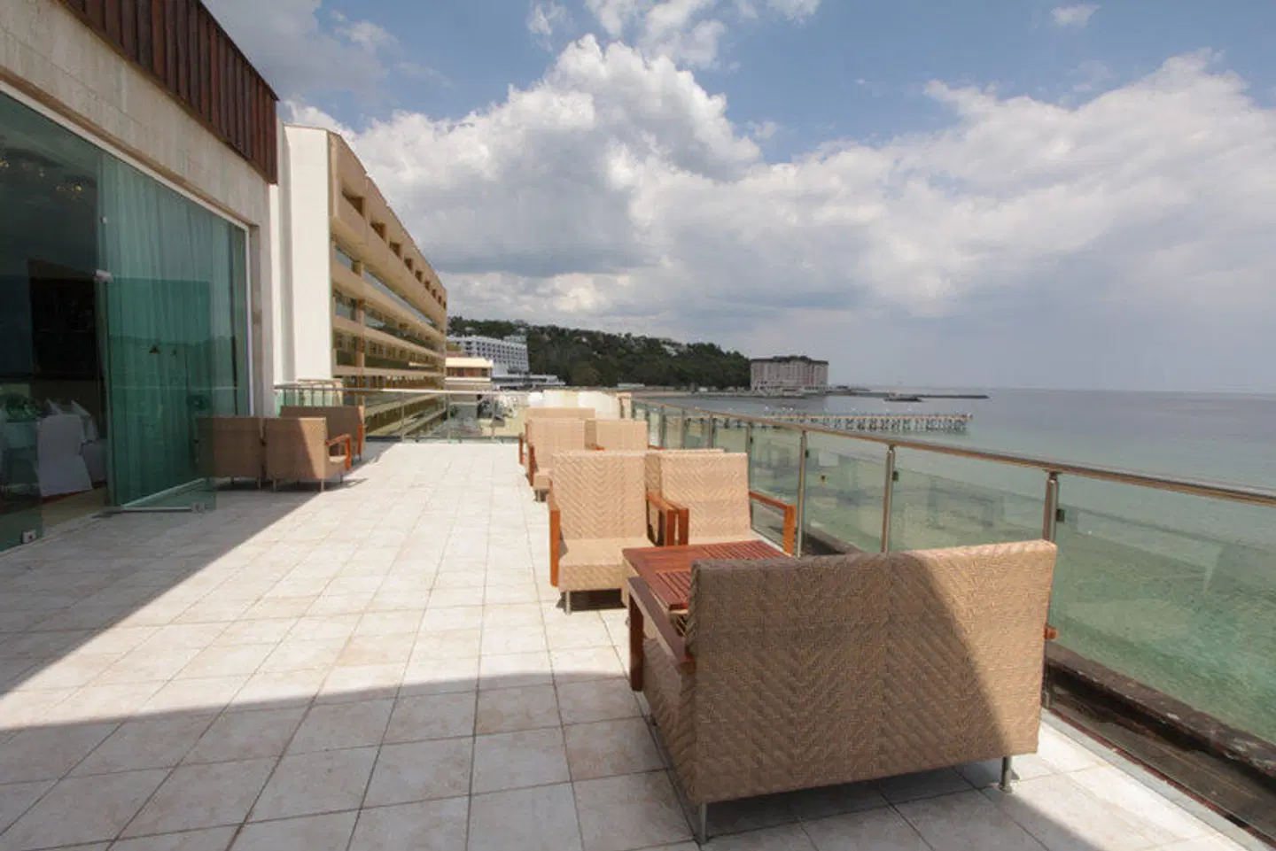 Sunny Day Resort - Marina Hotel Terrasse
