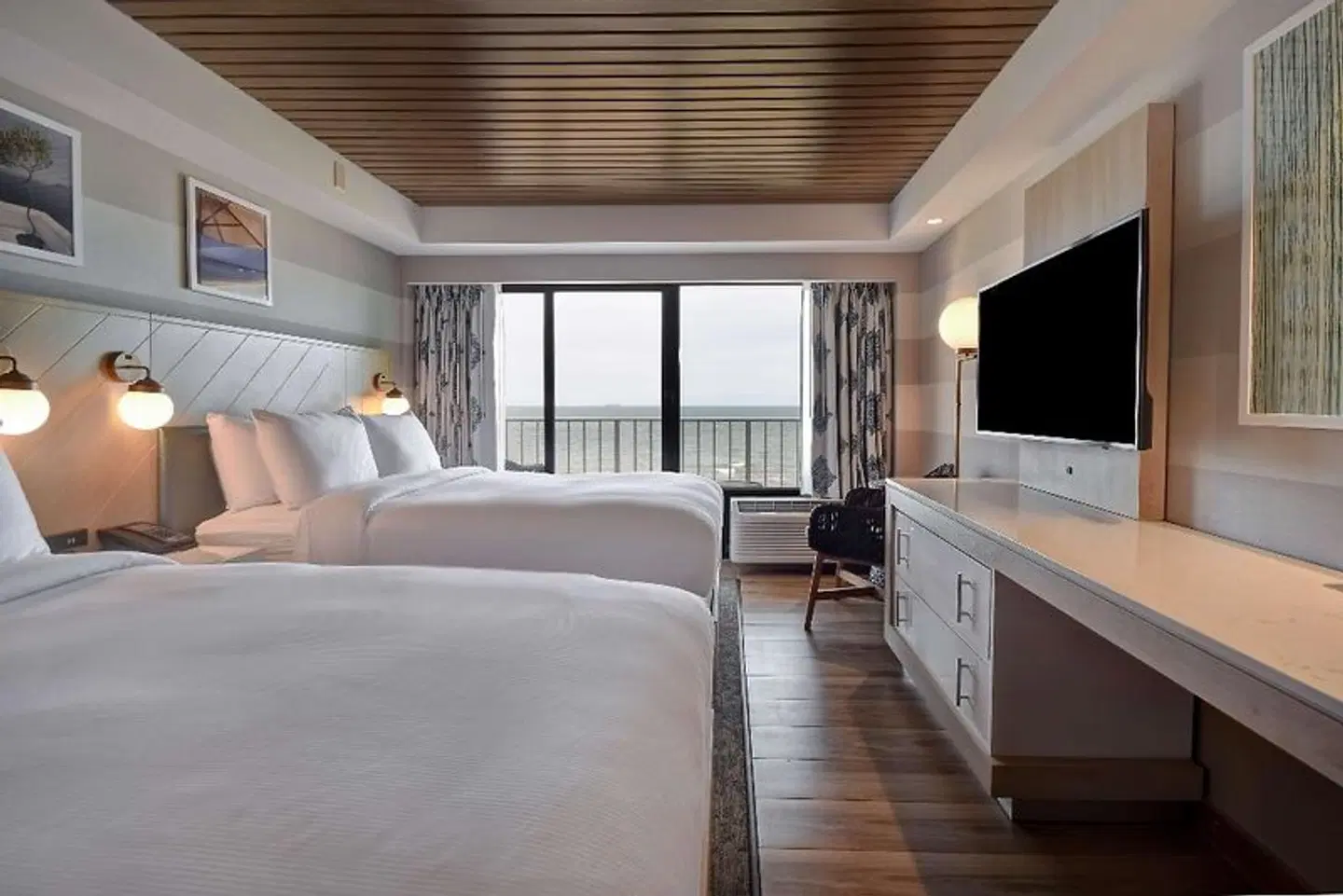 DoubleTree by Hilton Virginia Beach Oceanfront South ROOM_EXAMPLE