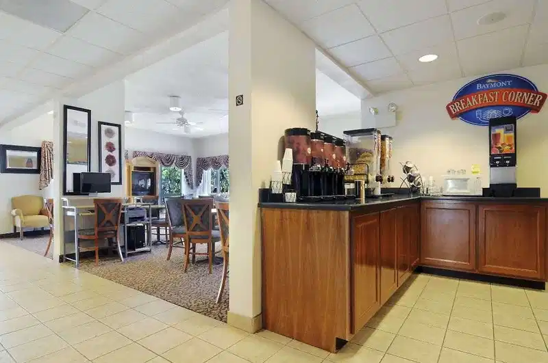 Baymont by Wyndham Tallahassee – Hotelfoto