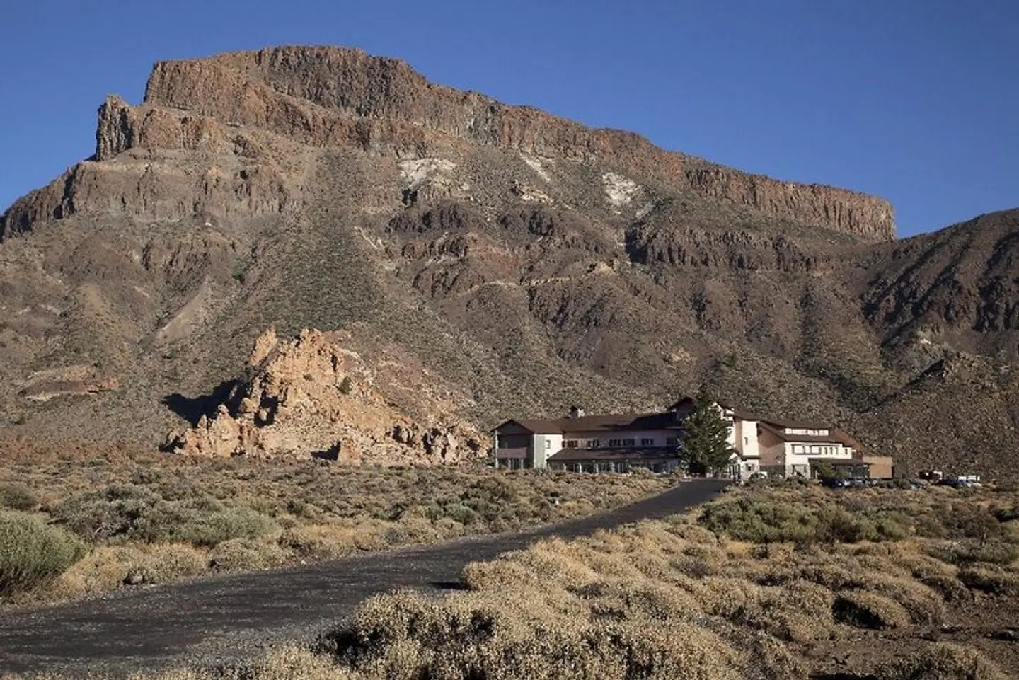 Parador de las Cañadas del Teide LANDSCAPE