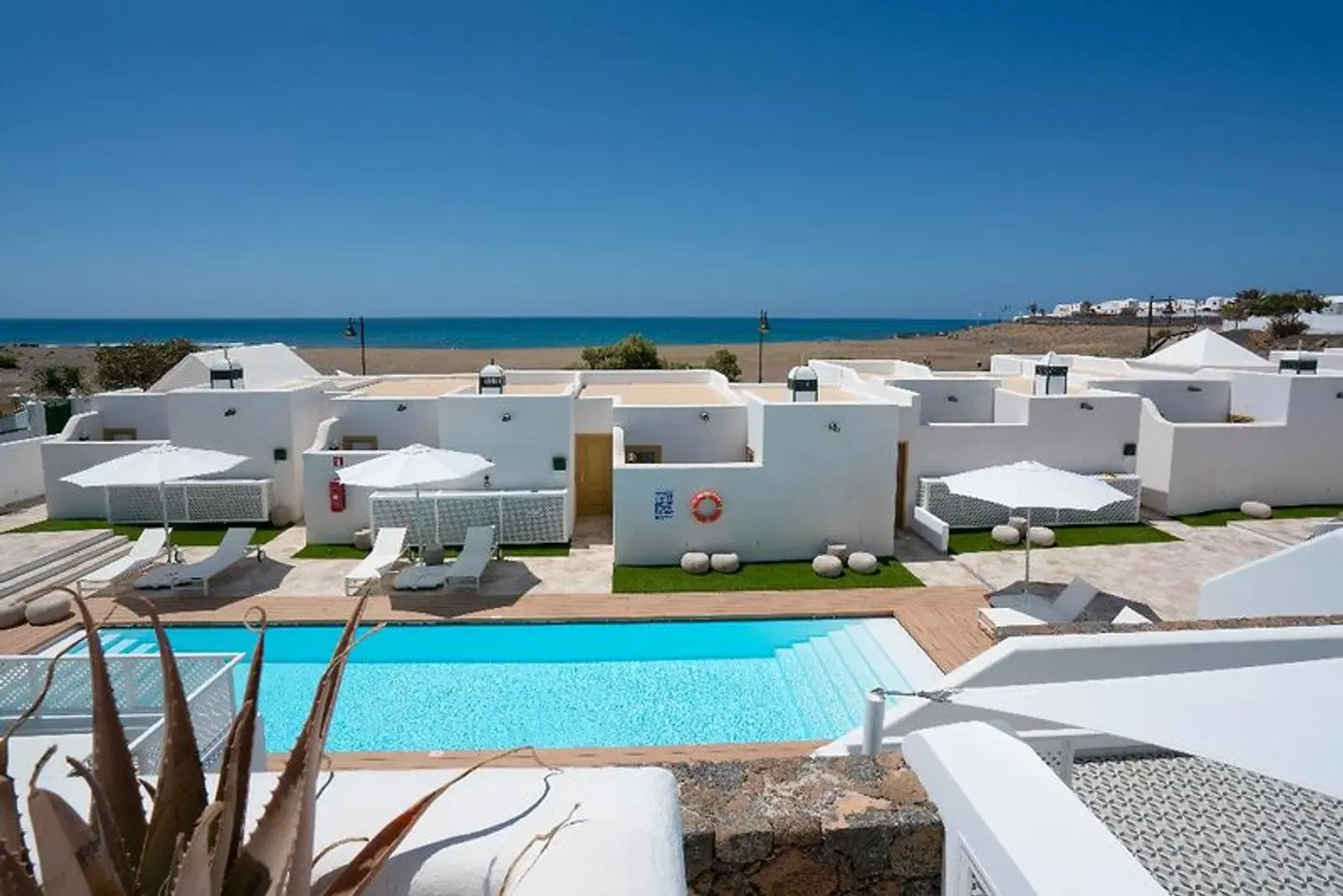 Apartamentos La Concha Boutique OUTDOOR_POOL