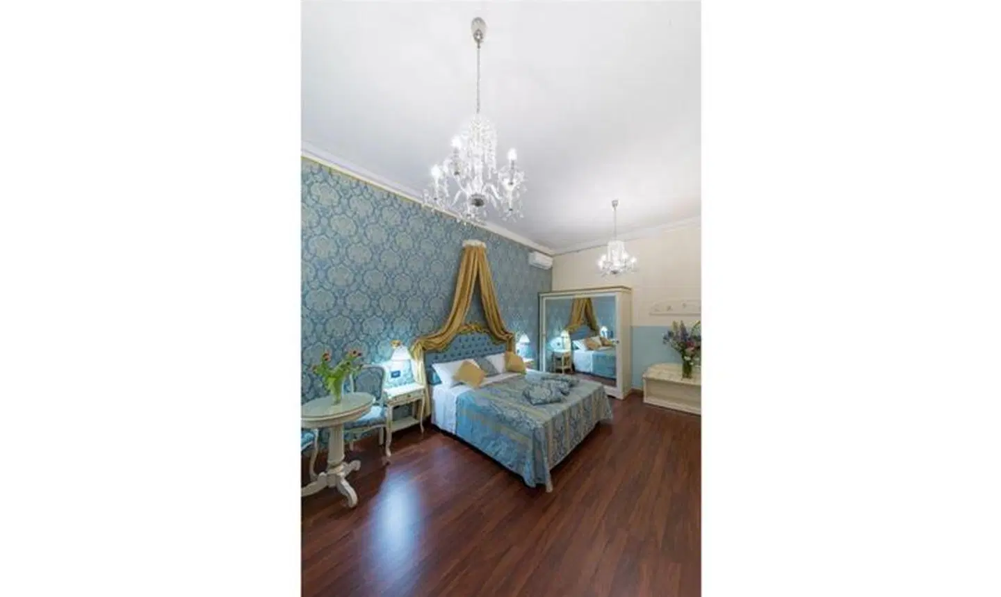 Friendly Venice ROOM_EXAMPLE