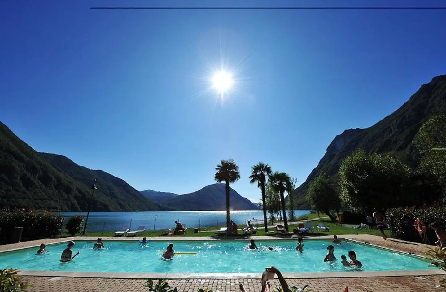 Residence Porto Letizia OUTDOOR_POOL