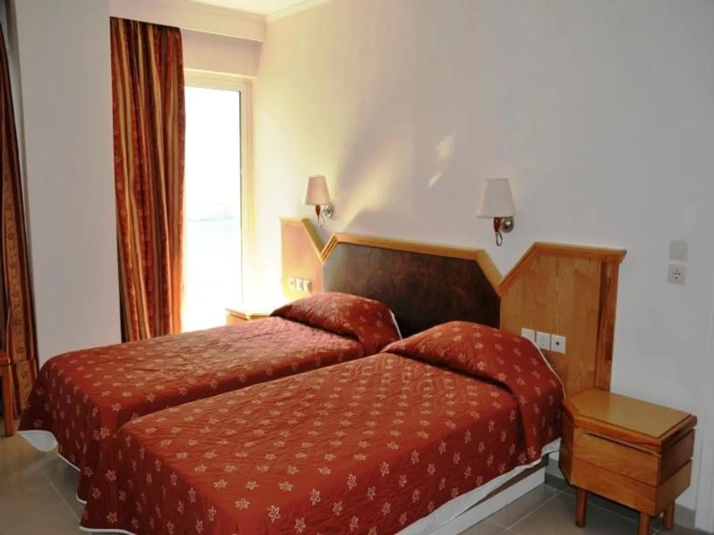 Bristol Sea View Apartments ROOM_EXAMPLE