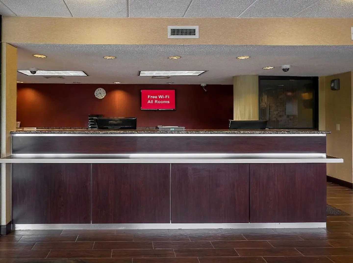 Red Roof Inn Edison LOUNGE_LOBBY