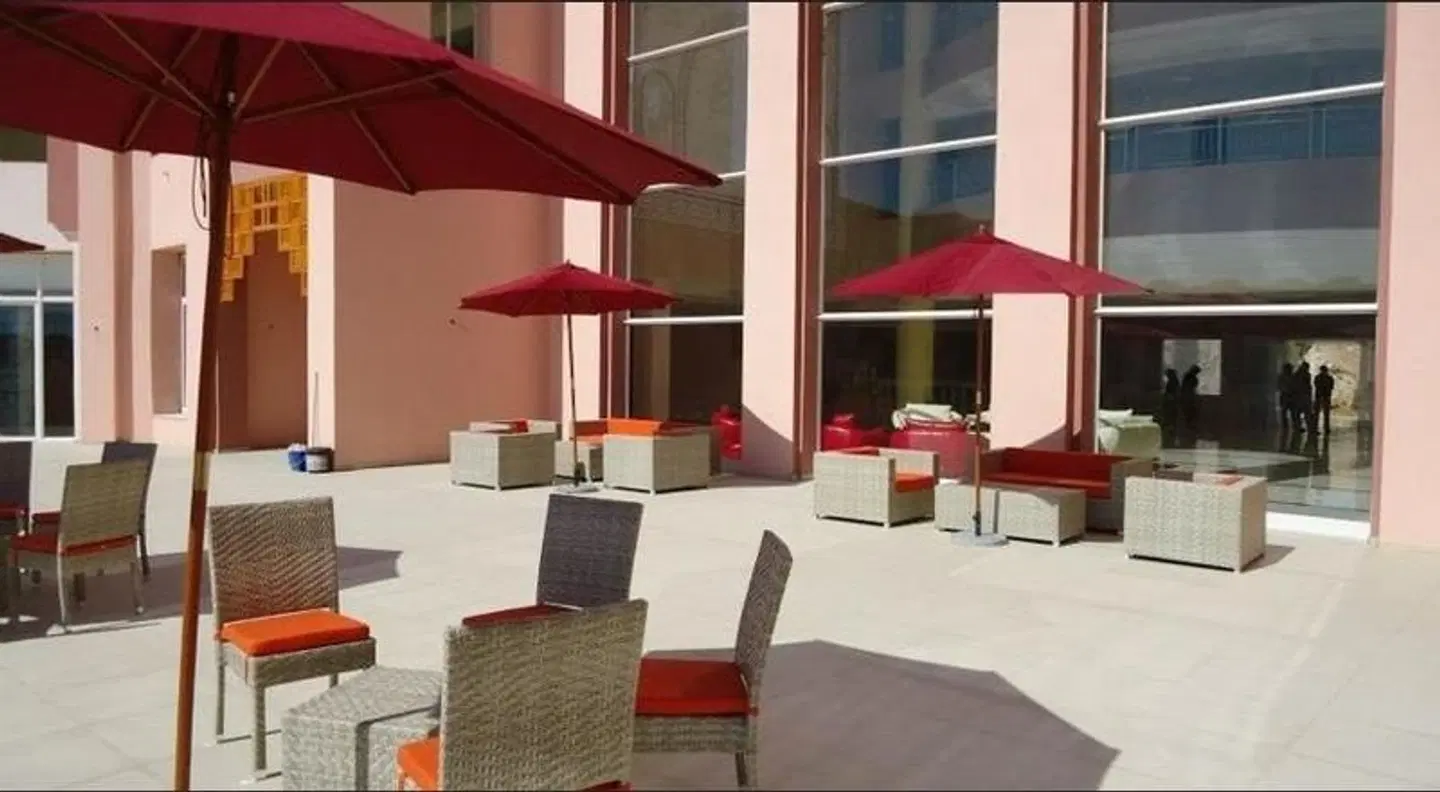 Lella Meriam LOUNGE_LOBBY