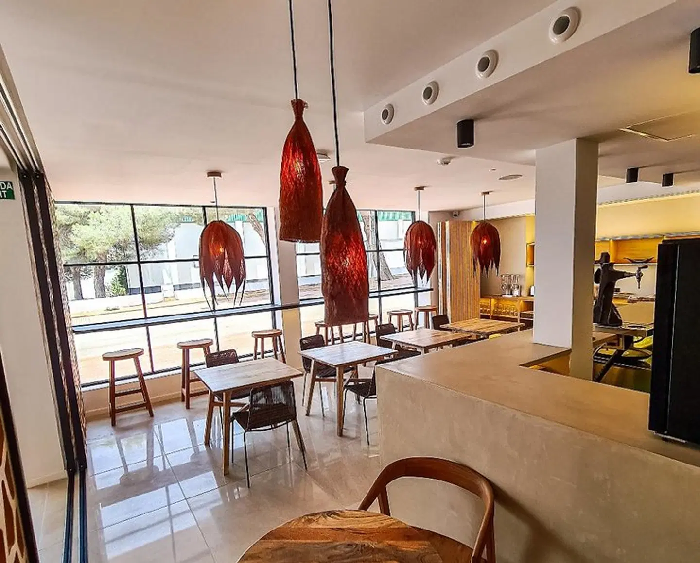 S'Estancia Suites Restaurant