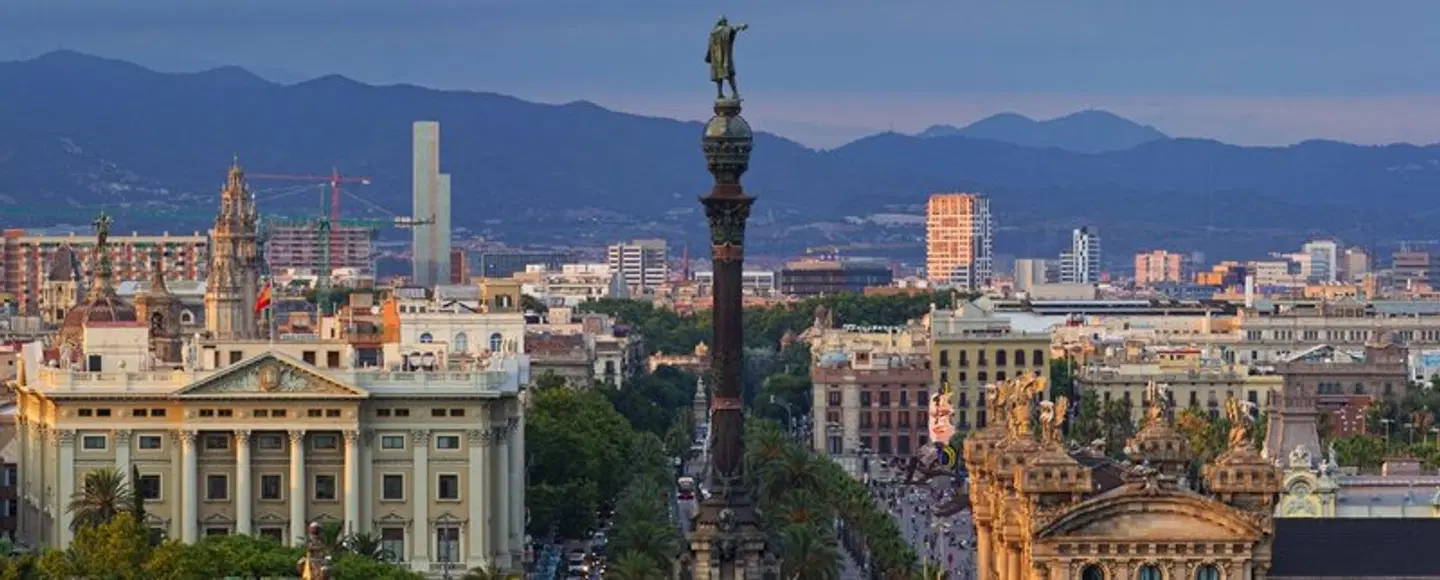 NH Barcelona Eixample EXTERIOR