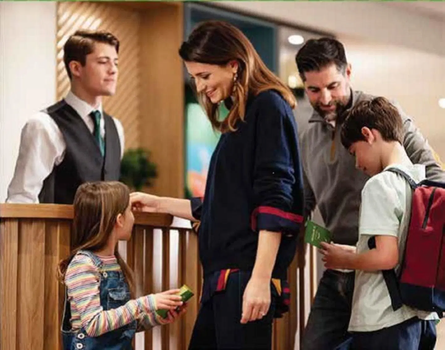 Holiday Inn Madrid - Las Tablas PEOPLE