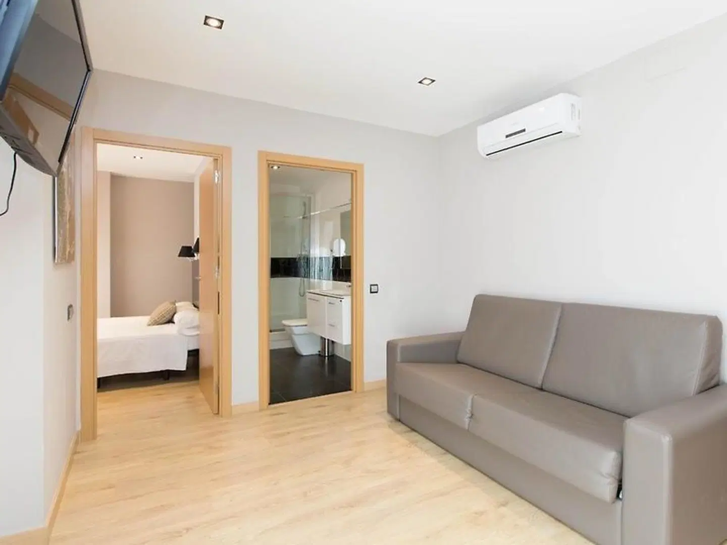 AinB Sagrada Familia Apartments ROOM_EXAMPLE