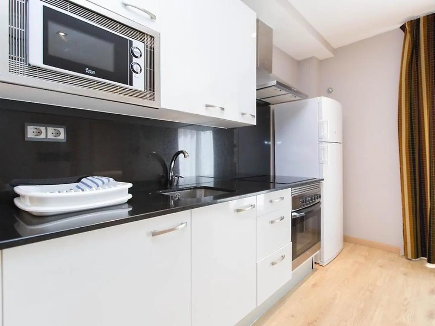AinB Sagrada Familia Apartments ROOM_EXAMPLE