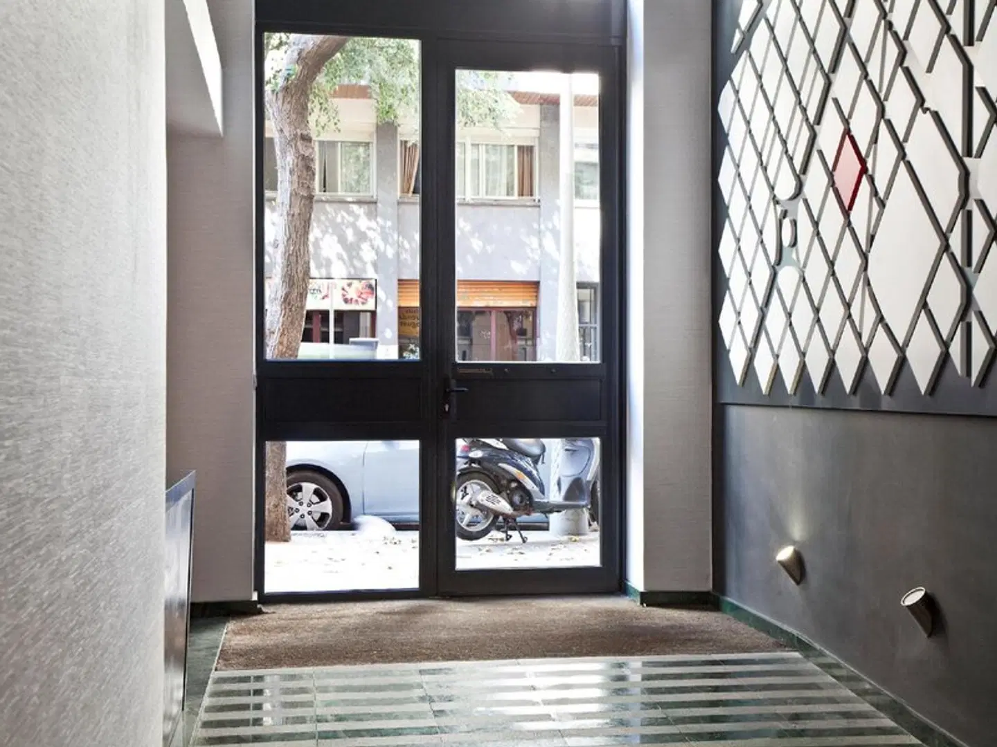 AinB Sagrada Familia Apartments HEALTH_BEAUTY