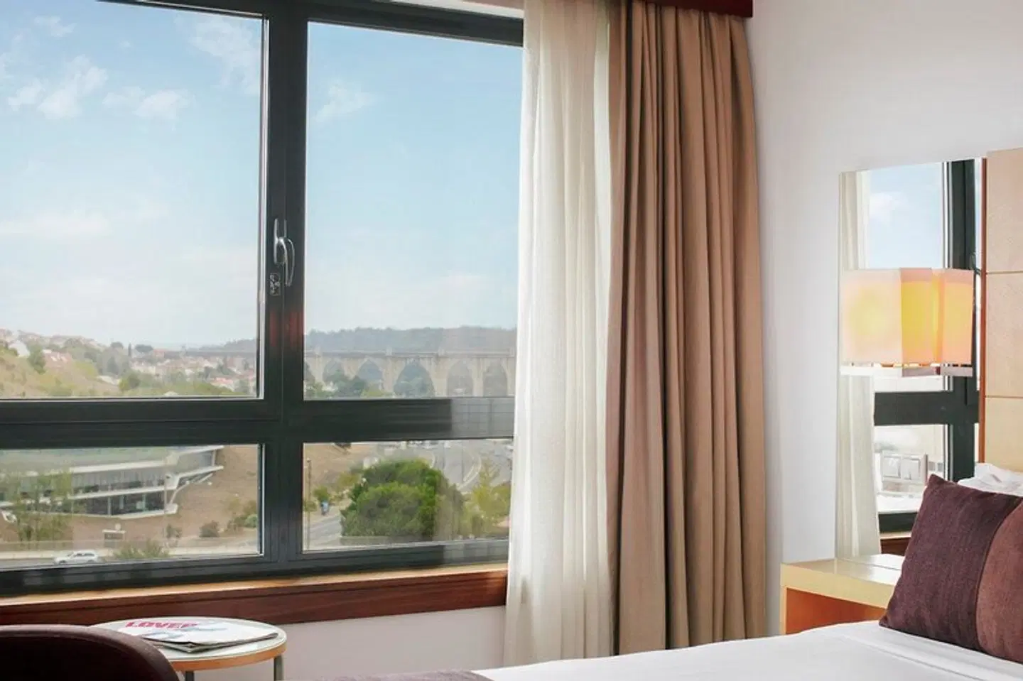 Acores Lisboa ROOM_EXAMPLE