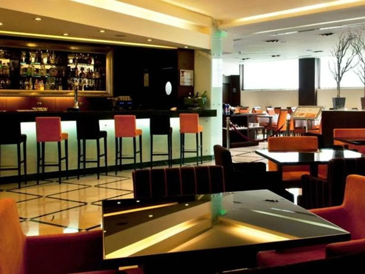 TURIM Alameda Hotel Bar