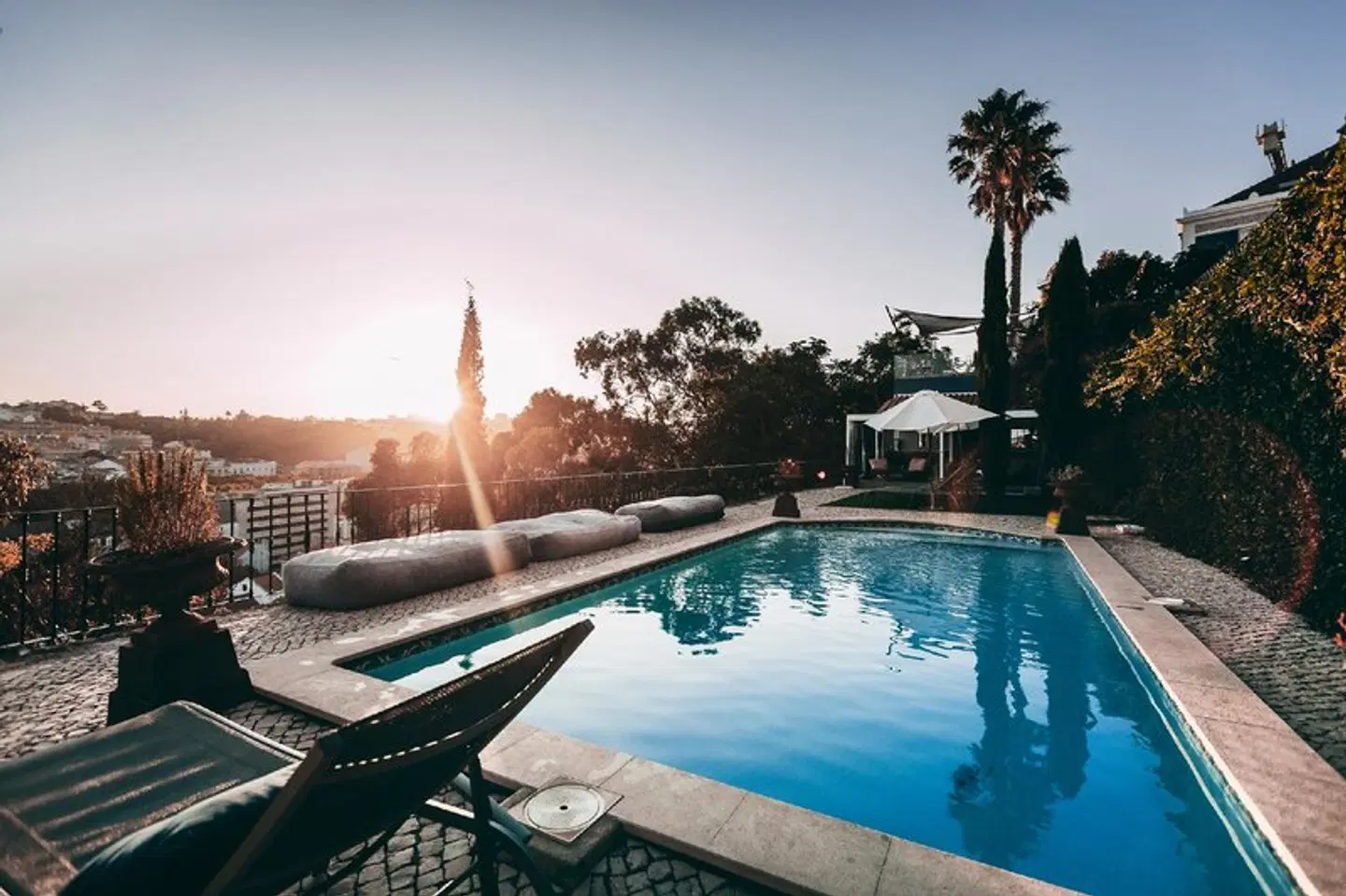Torel Palace OUTDOOR_POOL