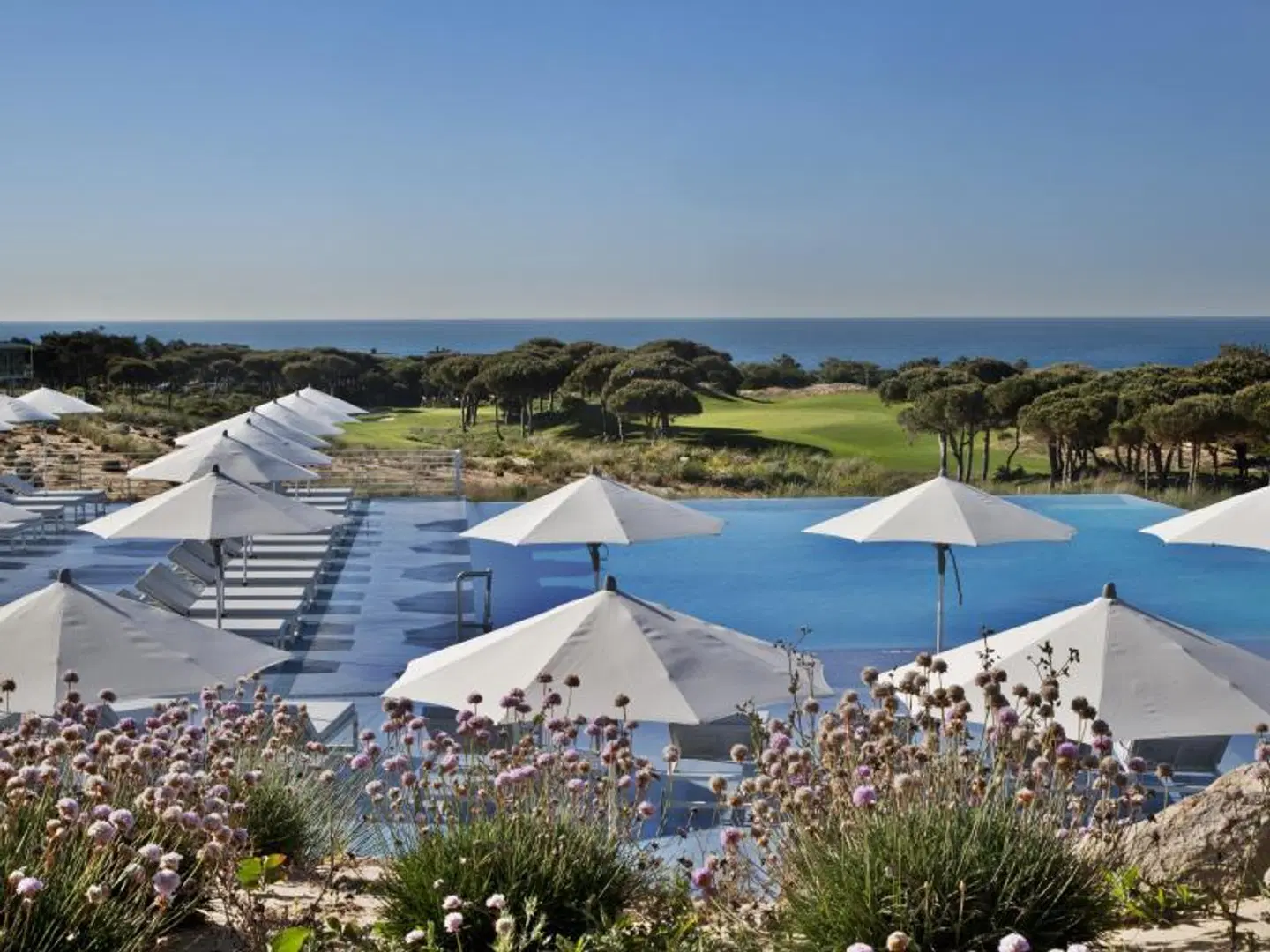 The Oitavos Strand