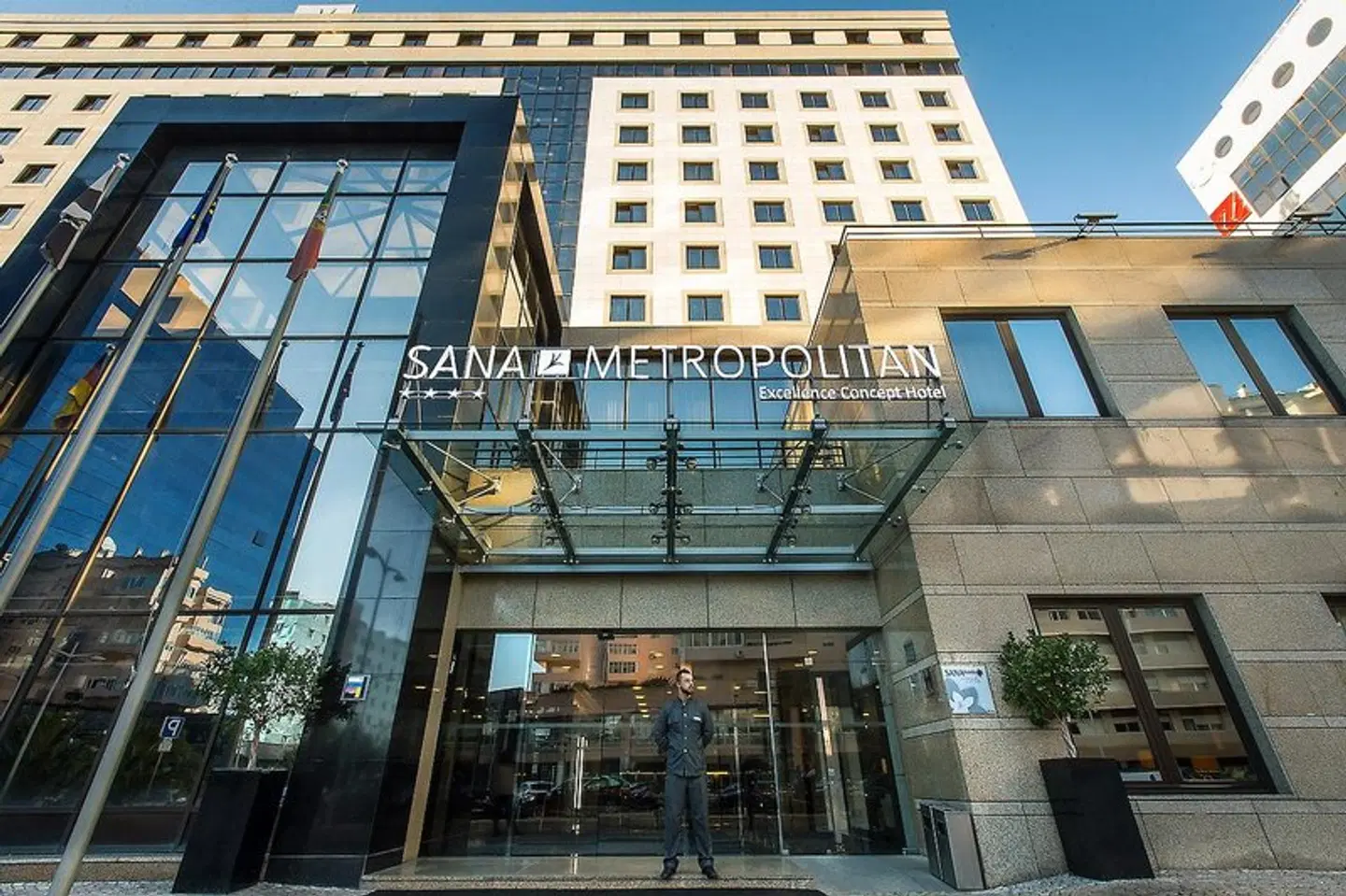 SANA Metropolitan Hotel EXTERIOR